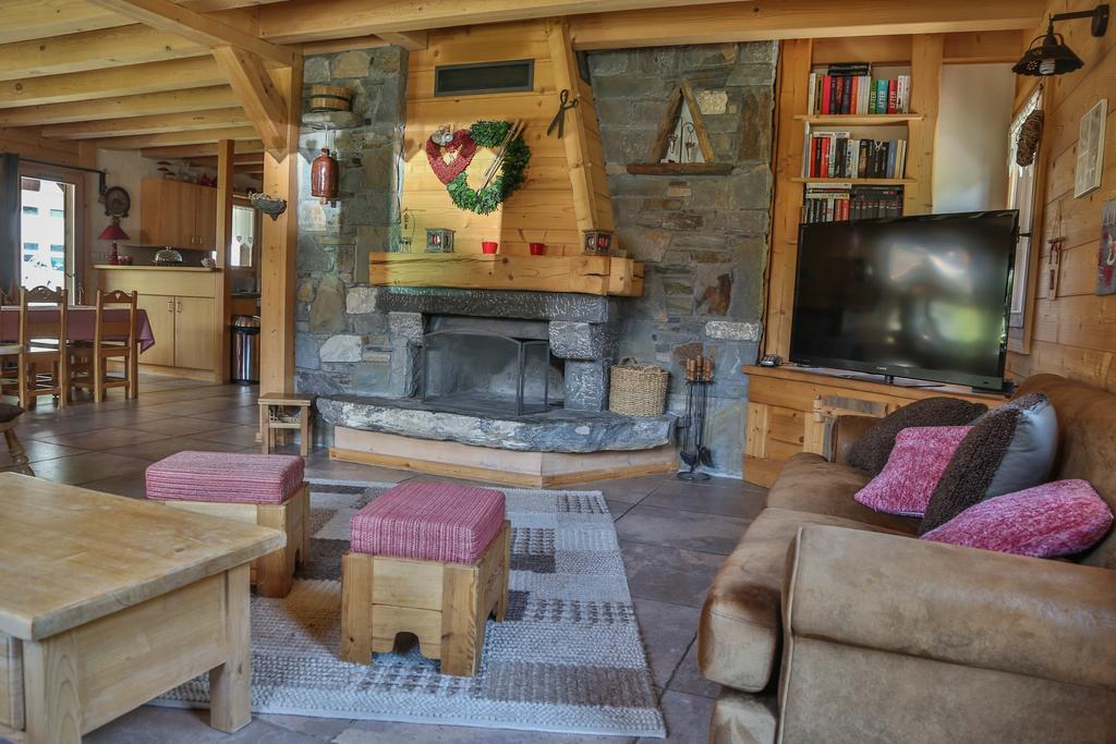 مورزين Bed And Breakfast Chalet Manava المظهر الخارجي الصورة